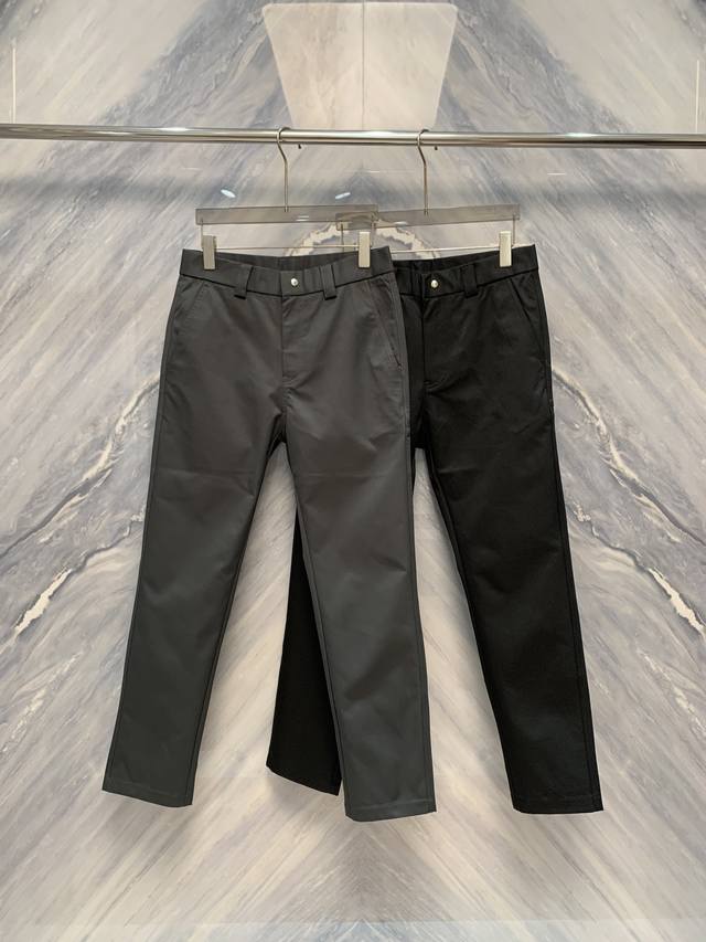 A minimalist silhouette with a hidden edge. Lada's classic inverted triangle lo