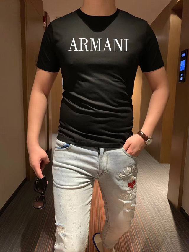 Armani's latest hit round-neck short-sleeved shirt, available simultaneously on