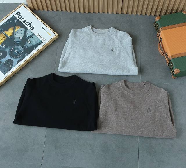 Bc's new 2025 Fall/Winter sweater! High-quality wool, simple yet sophisticated.