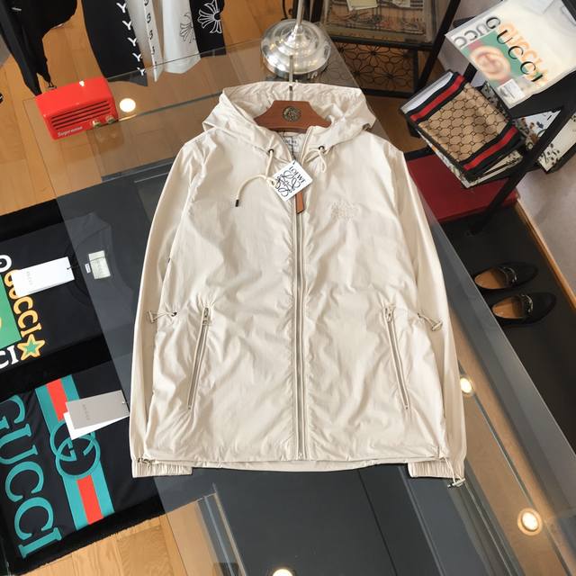 Temperament "2020 men's new hooded jacket! Loewe is here! The latest thin jacke