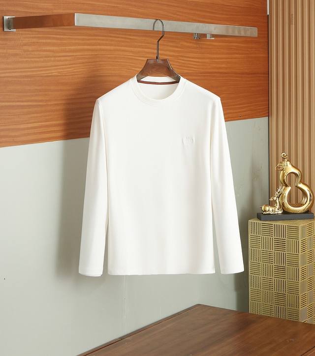 Loro pian*A hit every fall and winter, this wool base layer feels like baby skin