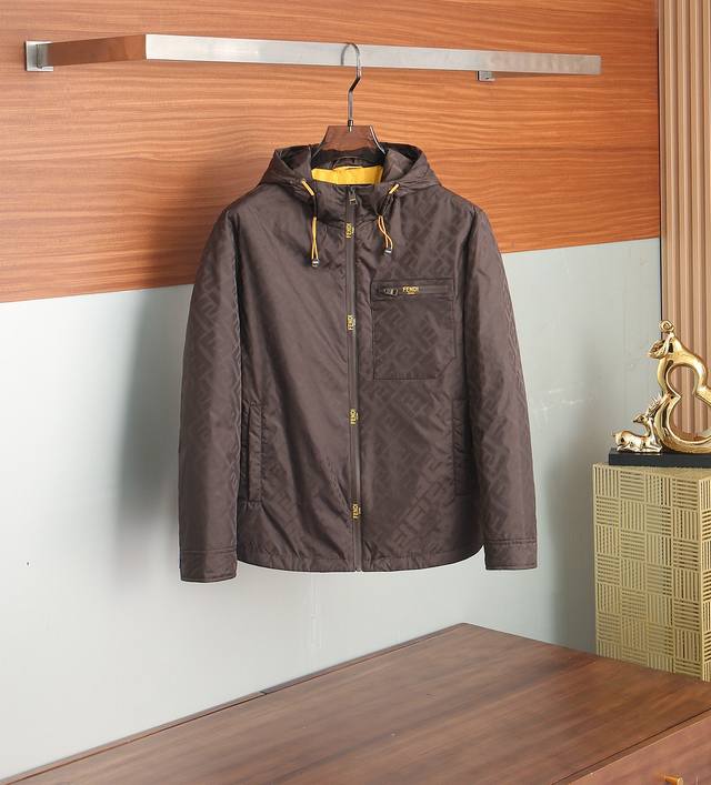 Xiaoxiao Fendi, the latest 2025 autumn and winter cotton hooded windbreaker, ava