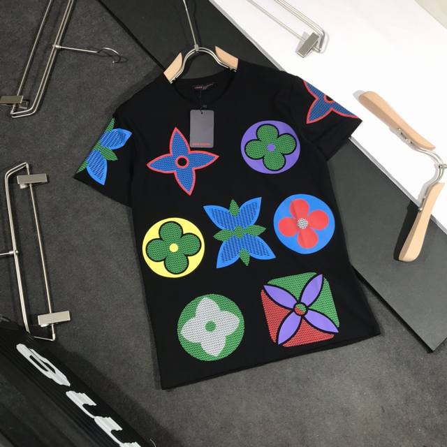 Lv Louis Vuitton all-over monogram logo print 20Ss G network synced unisex short