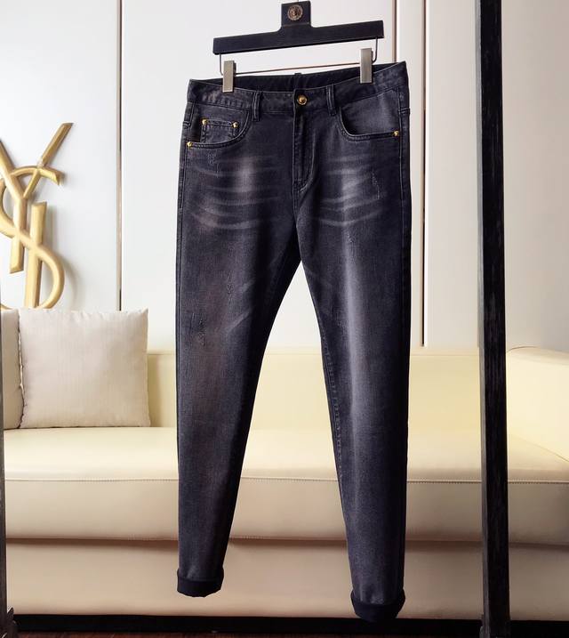 Jeans: Versace premium imported original jeans, crafted with original hardware