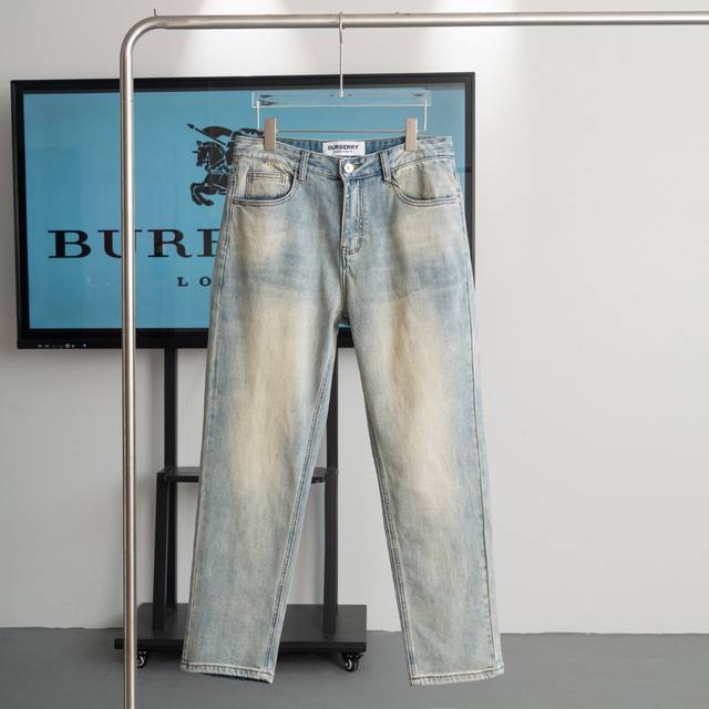 The next day, Burberr* 25Ss new, original washed jeans. High-end quality, origi