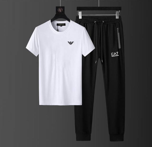 Armani's new spring/summer short-sleeved suit, classic round neck style, luxury