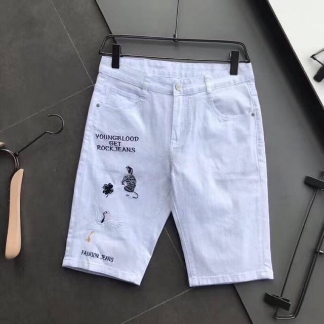 High-end product, D&G high-end custom slim-fit denim shorts. The latest fashion
