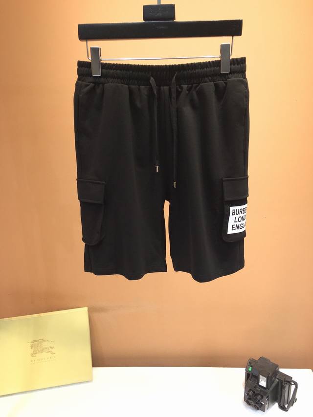 Burberry, Ss spring and summer new products, sold simultaneously in the counter,