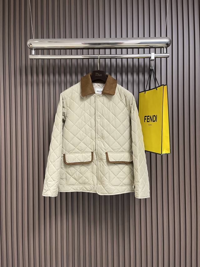 Miumiu's new 2025Ss diamond-patterned lapel padded jacket is custom-made from im