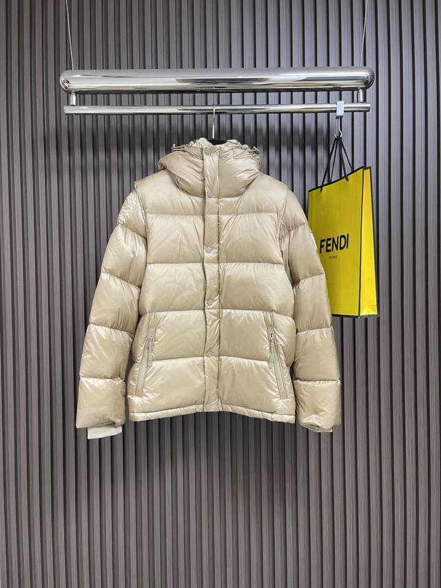 Burberry detachable sleeve hooded down jacket, retro plaid lining, high collar