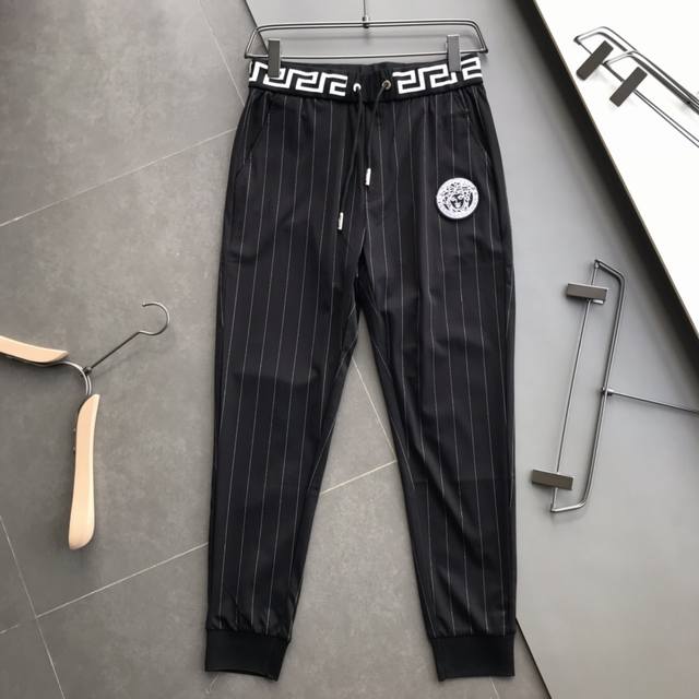 The latest spring and summer casual pants, fashionable casual pants! Available