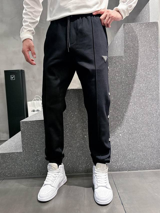 2025 New Prada *Fit Version M-Xxxl Y Top Black Imported Fusion Design Autumn and