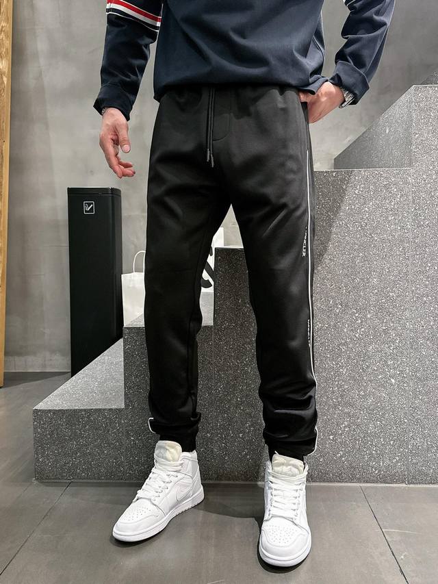 2025 New arrival Moncler* Fit version M-Xxxl Y Top black imported fusion design