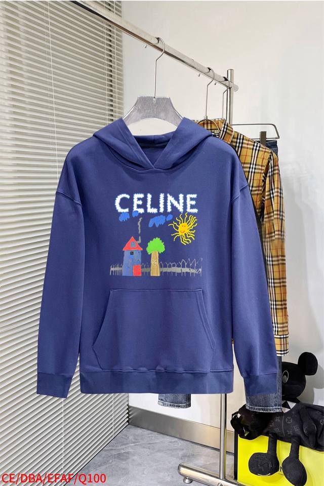 Q100 Celine's official website features new letter prints. The double-layer, hea