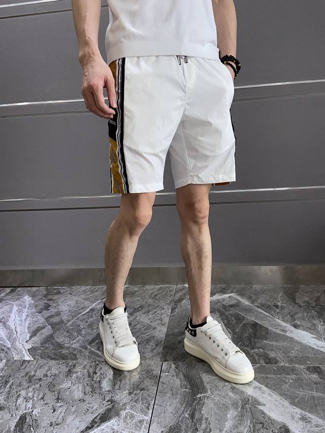 Gucci's new summer beach pants are imported custom fabrics with breathable, thin