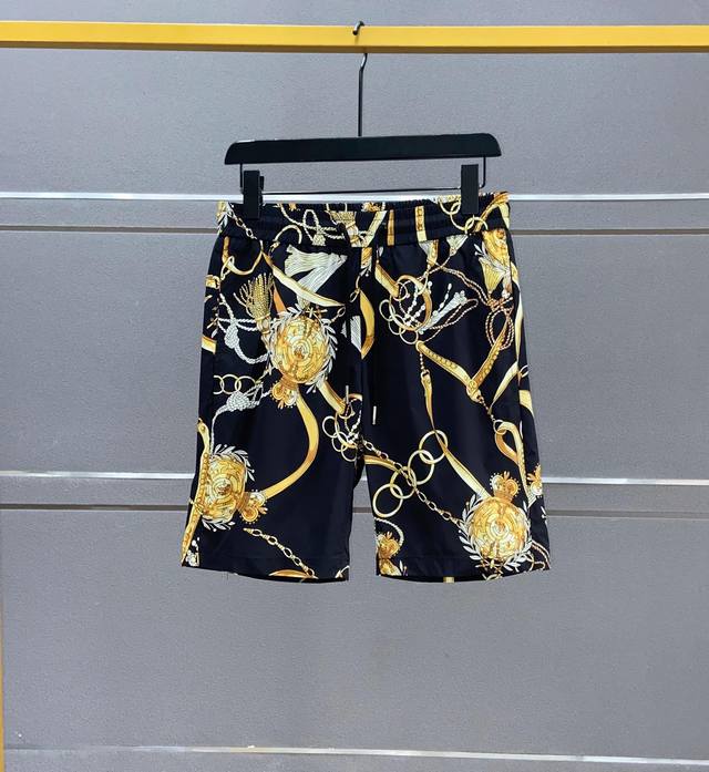 Versace new summer beach pants imported custom fabrics breathable, light and smo
