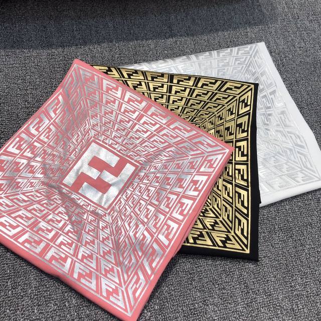 Special Offer: Fendi Spring/Summer 2020 Men's Short-Sleeve Collection. Simple, r