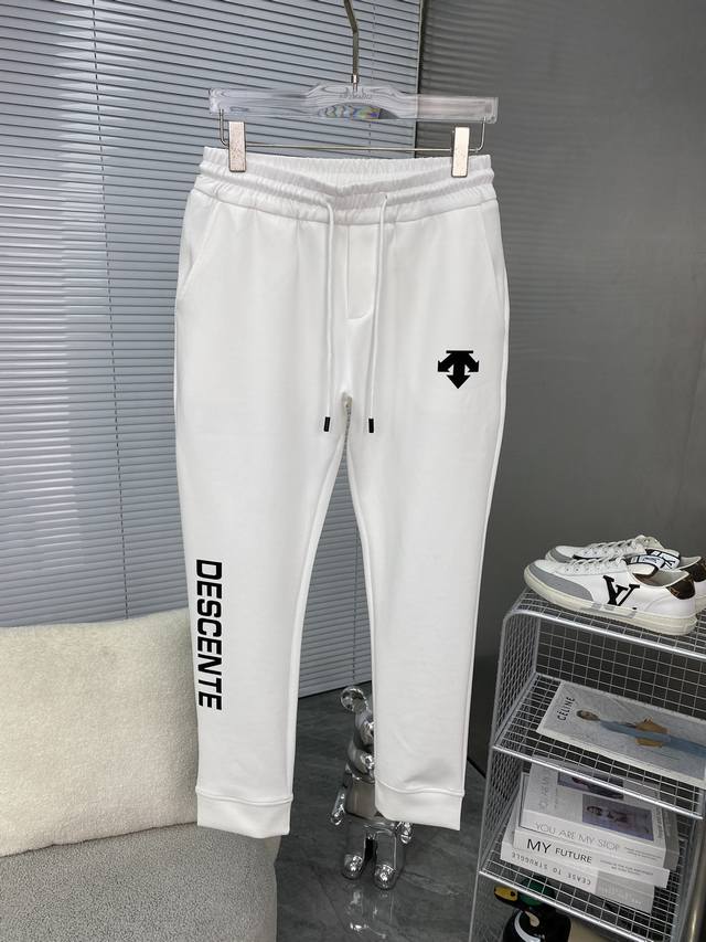 Descente's new 2025 casual pants are here. Made from imported, high-density, cus