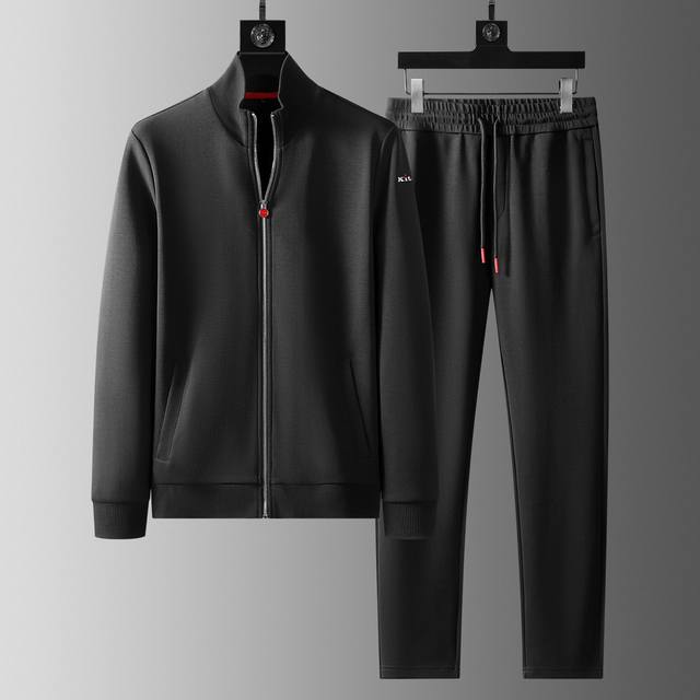 Kiton's Hot-Selling A-Style High-End! This exclusive, premium, aristocratic suit