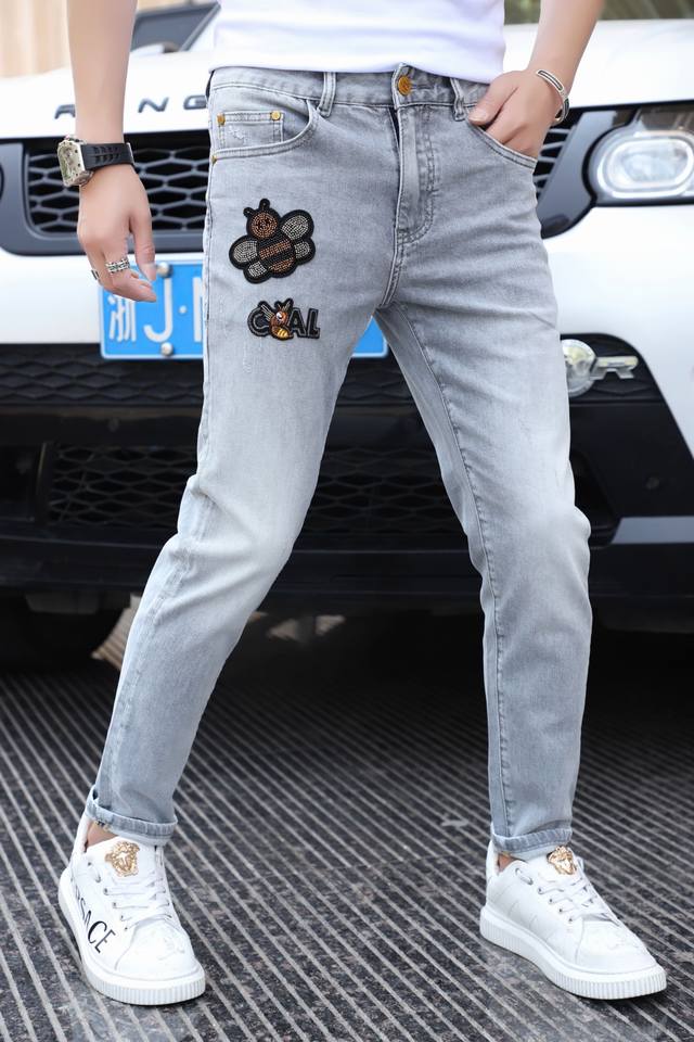 Ss's latest high-quality European men's jeans are the highest-end version. Highl