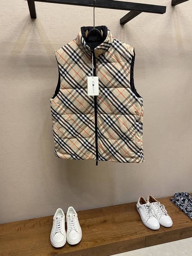 Bbr, Plaid Reversible Down Vest Reversible Design Uniqueness and Practicality: T