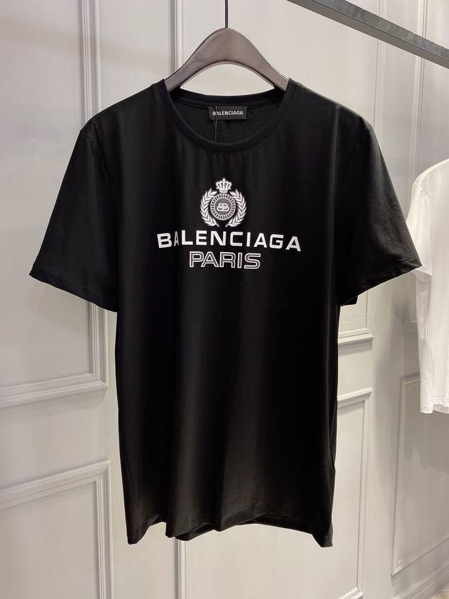 Balenciaga's latest spring/summer short-sleeved T-shirt. Limited edition, avail