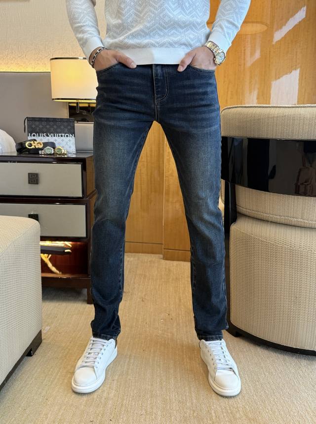 Prada 2025Ss Snake Autumn/Winter Jeans. 1:1 original production, the perfect ev