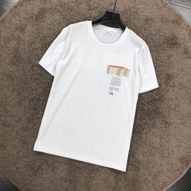 Off-White's 3D building print short-sleeved T-shirt is custom-made from imported