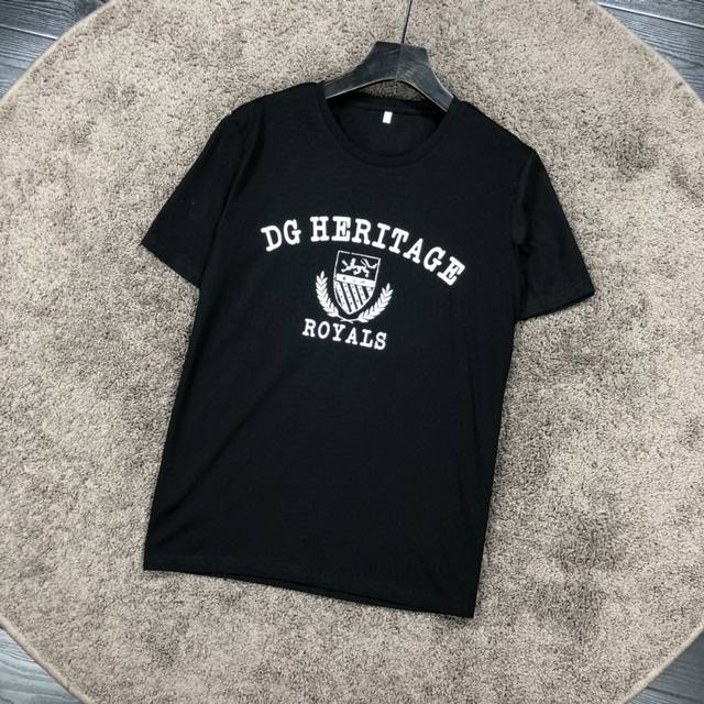 Dolce & Gabbana short-sleeved T-shirt with a Dolce & Gabbana logo print, custom-