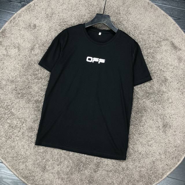 Off-White's short-sleeved T-shirt with a cultural letter print is custom-made fr