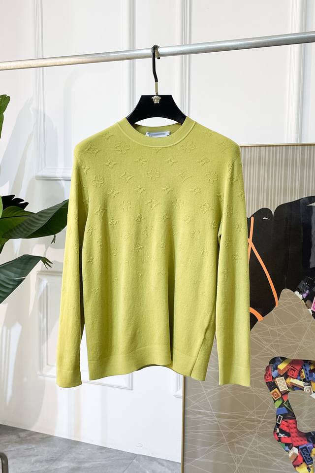 Lv 2025Ss Fall/Winter hot-seller knitted sweater, a must-have for casual and fas