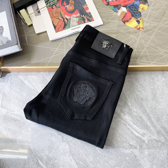 Versace - 2025Ss Snake Autumn/Winter Jeans. 1:1 original production, the perfec