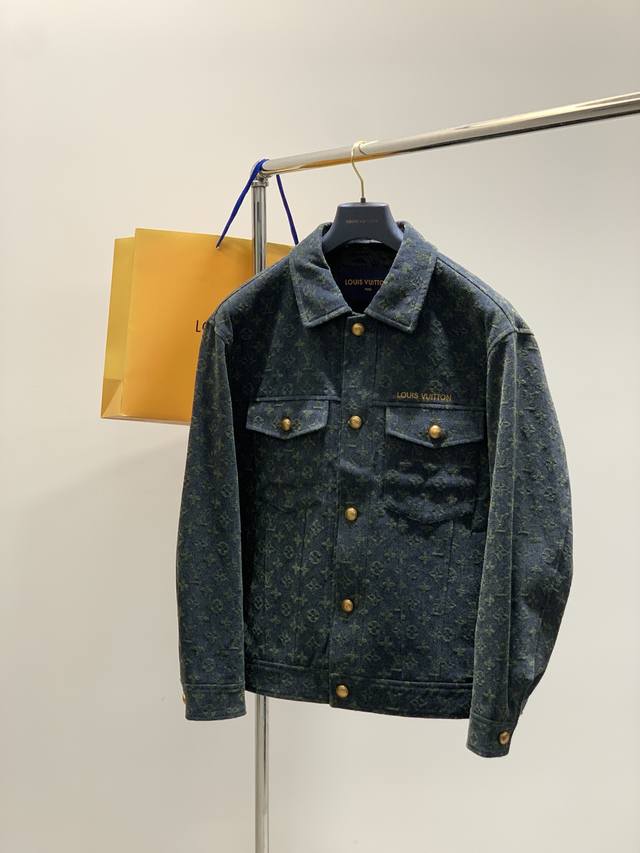 Louisvuitton, the latest 2025 autumn and winter collection, available in all Lou