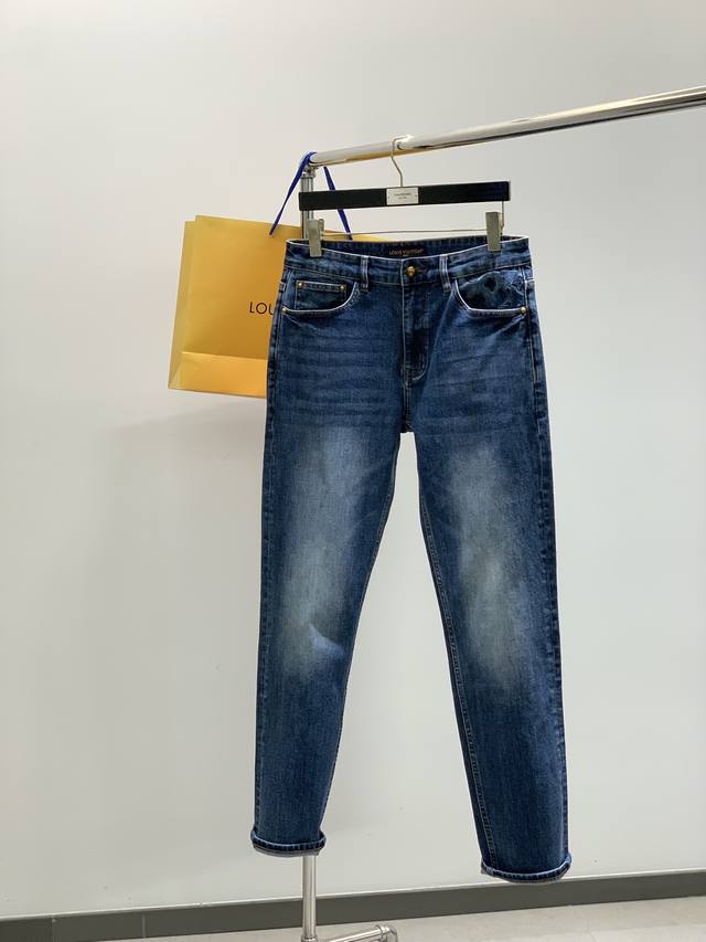 Louisvuitton, the latest fall 2025 collection, available in our stores now! Orig