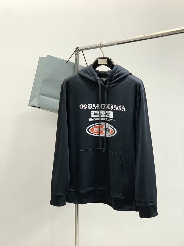Balenciaga, the latest model for autumn 2025, available at the counter at the sa