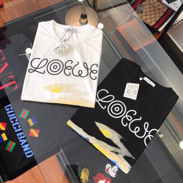 Loewe#Loewe's new summer crewneck printed T-shirt for men, a retro oil painting,