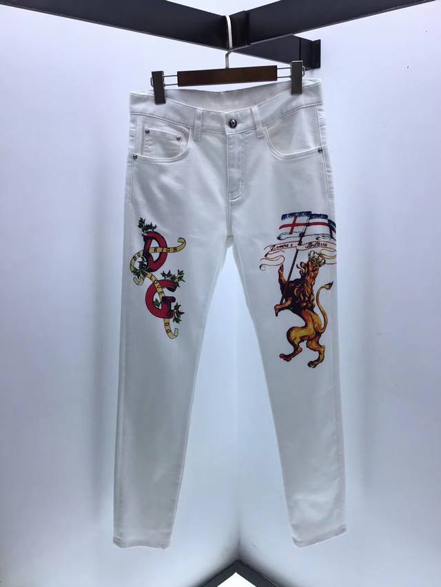 The latest jeans from the official Dolce & Gabbana website! Original foreign tra