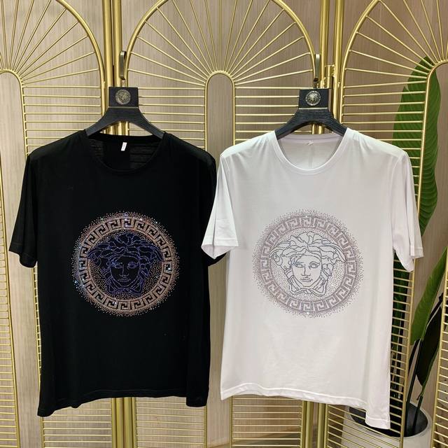 Versace's latest hit short-sleeved T-shirt. Available exclusively at Versace st