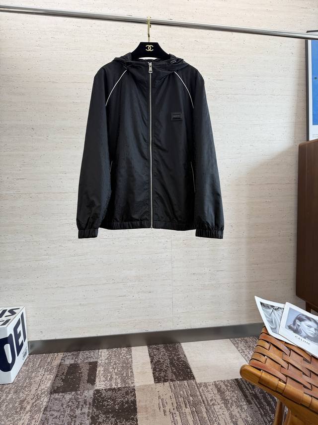 Gu25S new fall men's hooded jacket.....A truly top-notch piece, this classic col