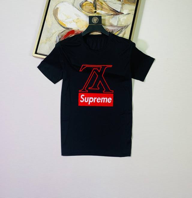 Lv Spring and summer men's new flocked printed short-sleeved T-shirt, simple and