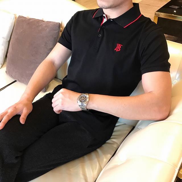 Genuine Burberry product, crafted with expert craftsmanship, supports counter i