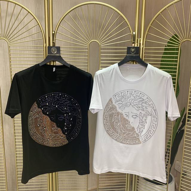 Versace. The latest hit short-sleeved T-shirt of the year. Available exclusivel