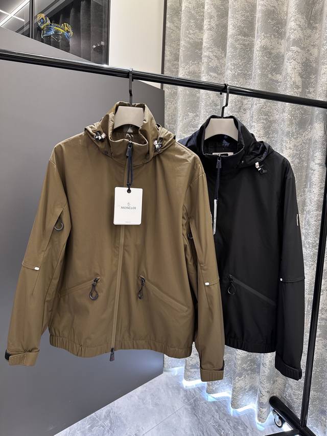 New arrival: the 2025 Fall/Winter Mon*Ler Timur Men's Concealed Hooded Jacket!