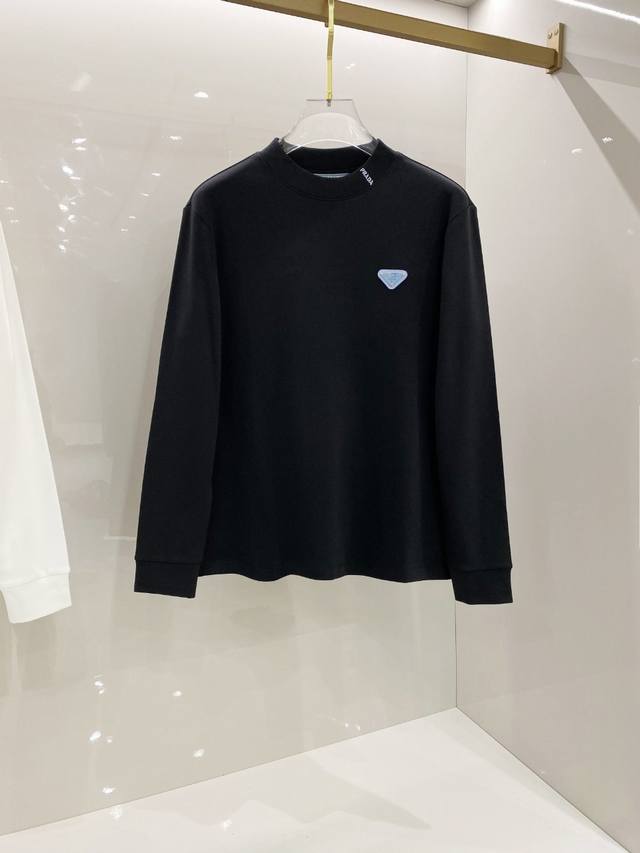 Prada's new early fall fashion casual long-sleeved T-shirt is made from imported