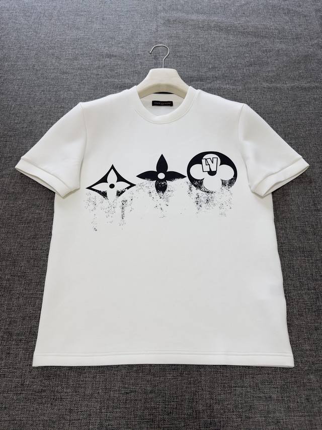 New Lv-2025 Autumn/Winter Short-Sleeved Base Shirt, sourced from Hong Kong trad