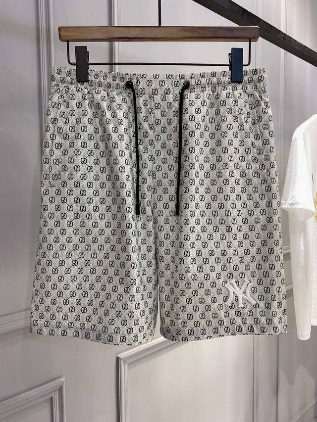 Gucci's new spring and summer products, available at the counter simultaneously,