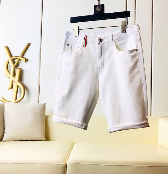 Denim shorts. Gucci's top-quality imported original jeans, crafted with origina