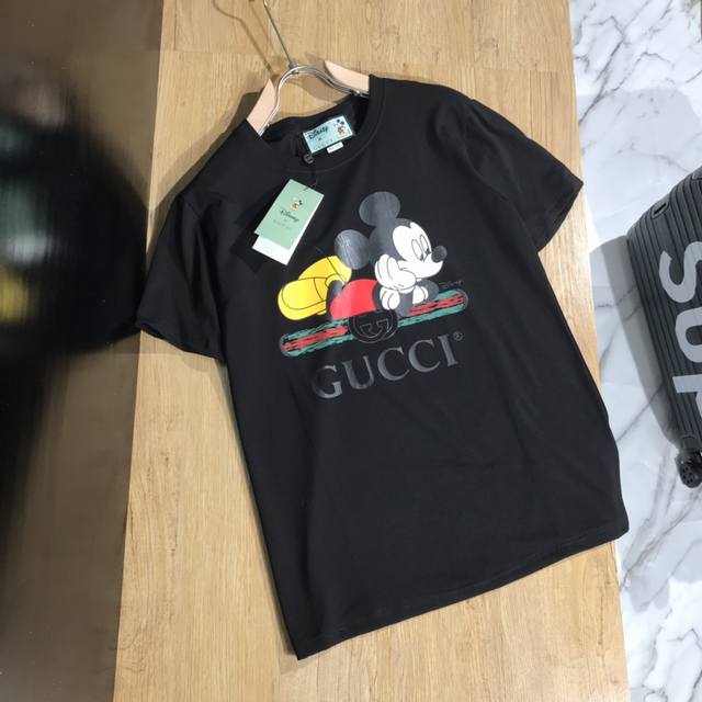 Gucci Disney Mickey and Cucci collaboration, Mickey Mouse and Worker 20Ss. Gucci