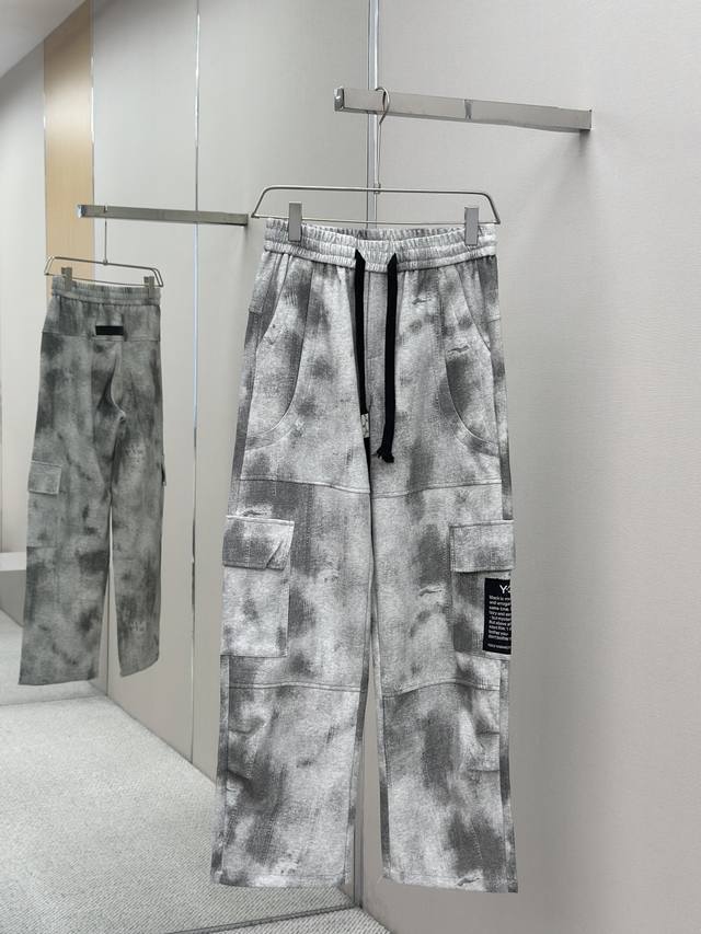 Y-3 25Fw's new fall/winter trousers, , offer a fresh interpretation of aestheti