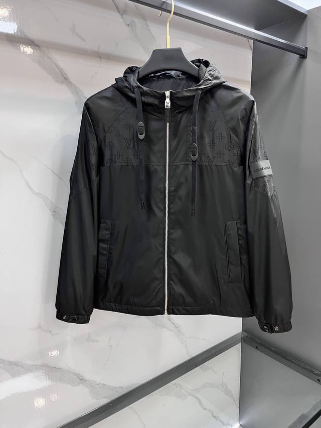Lv 2025Ss Early Fall new jacket, synced with the official website. Made from cus